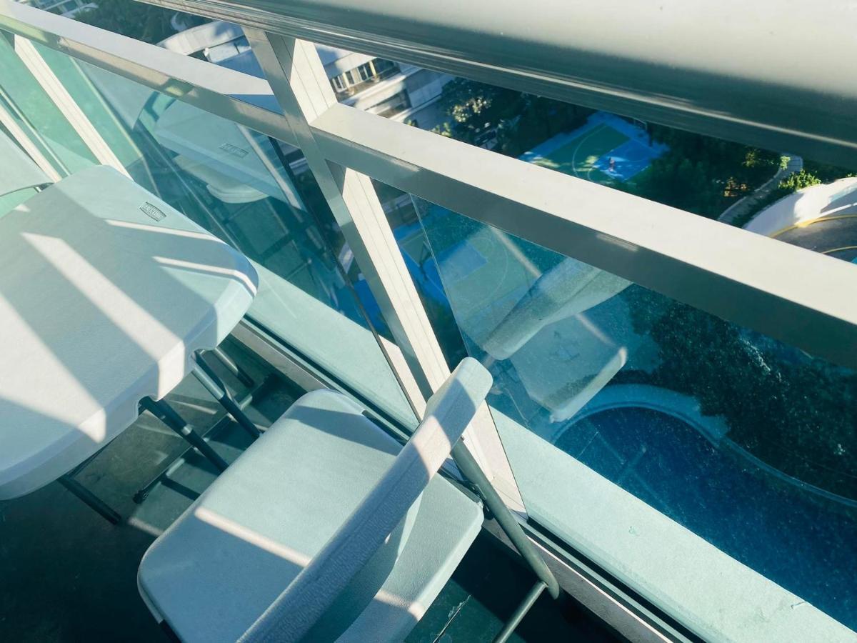 Azure B1 Free Wi-fi Near Sm Mall Airport Apartment