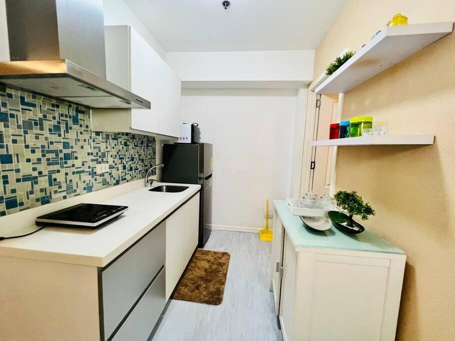 Azure 2bedroom With Balcony *