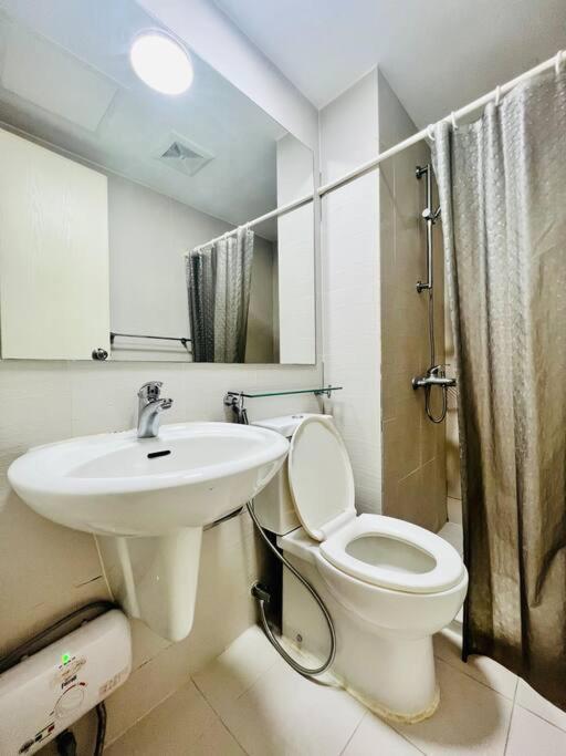 Azure 2bedroom With Balcony * Manila
