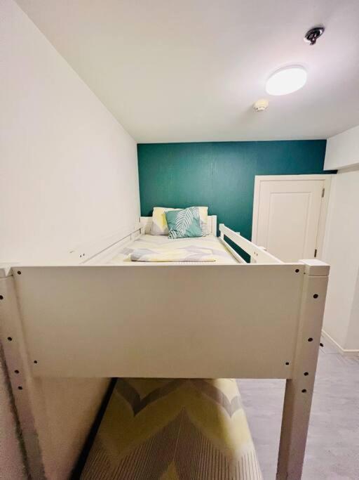 Apartment Azure 2bedroom With Balcony Manila