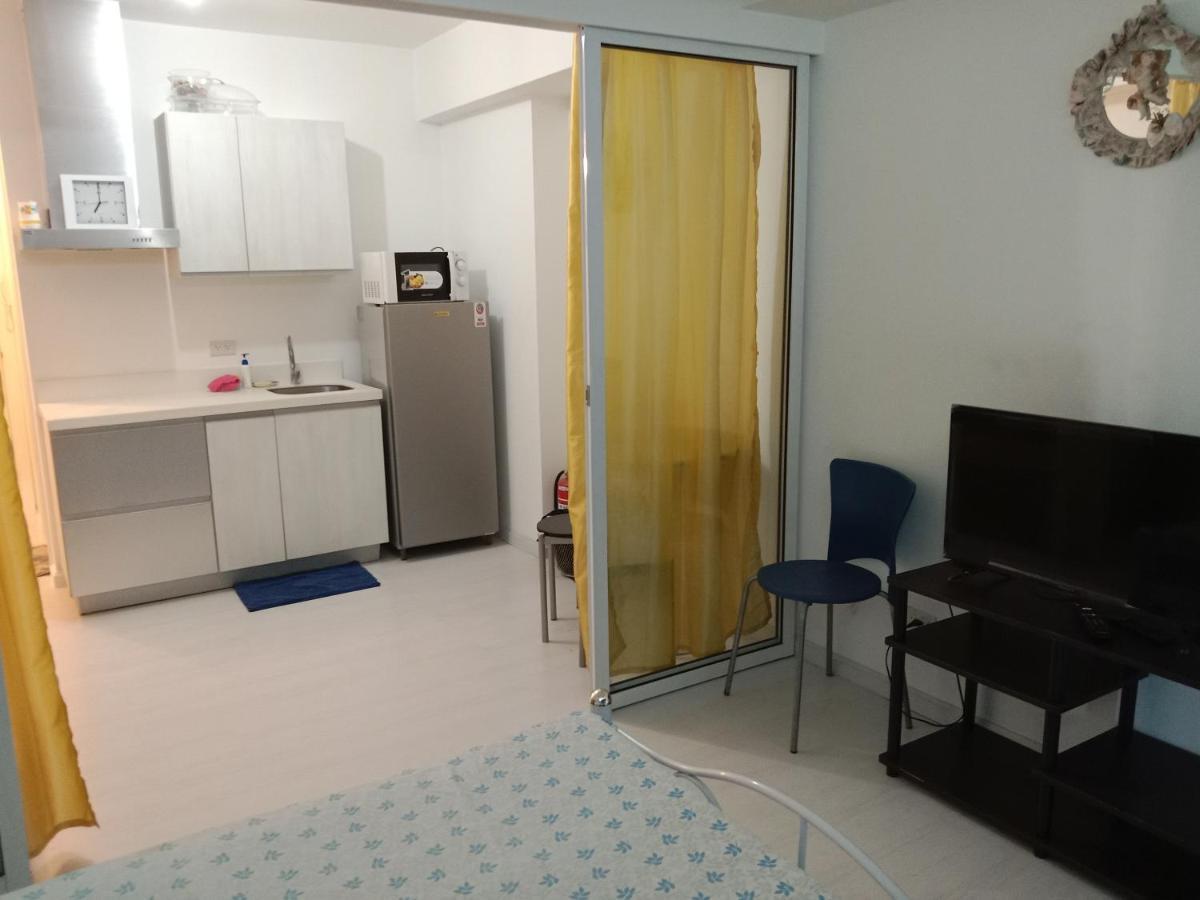 Apartment Azure Residences By Florendo Manila