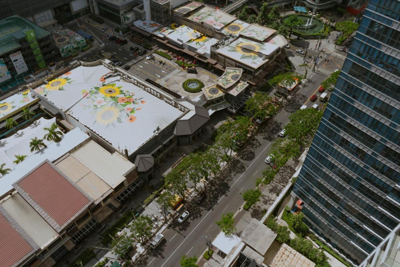 Uptown Parksuites Tower 2 Bgc By Ph Staycation Apartment *