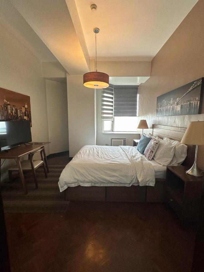 De Marina With Netflix Apartment Manila