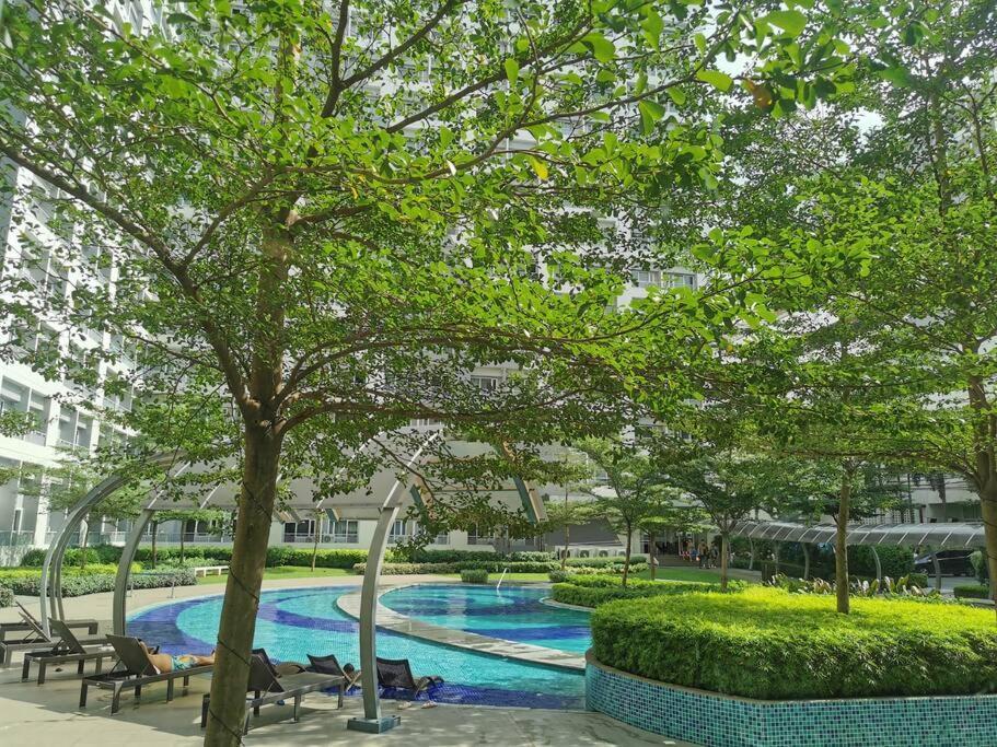 Love@grace Residences Near Bgc. Apartment
