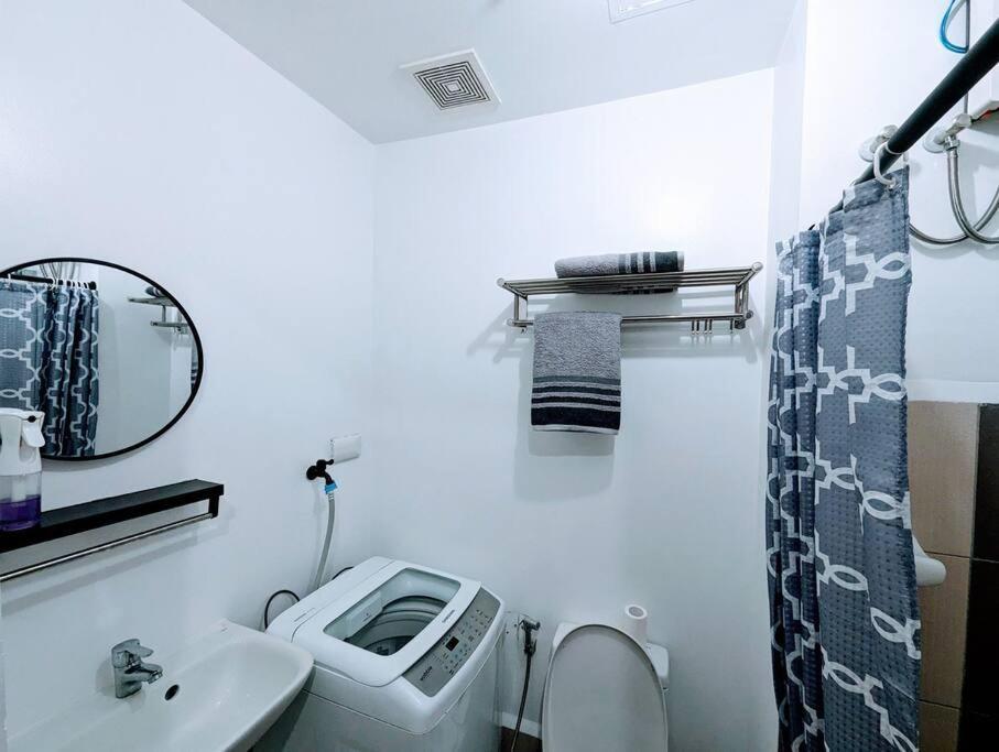 Love@grace Residences Near Bgc.
