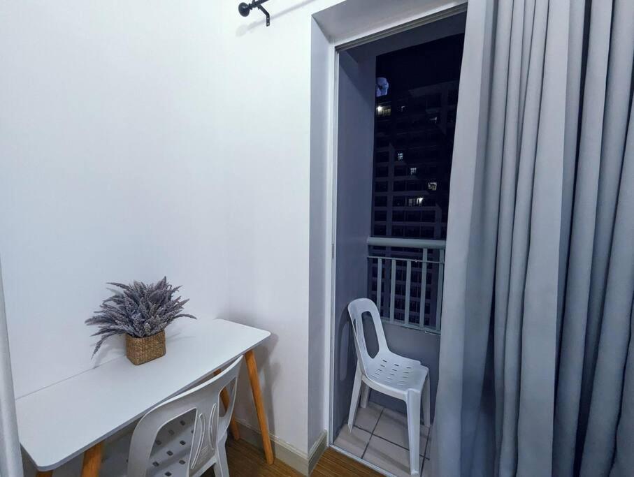 Apartment Love@grace Residences Near Bgc. *
