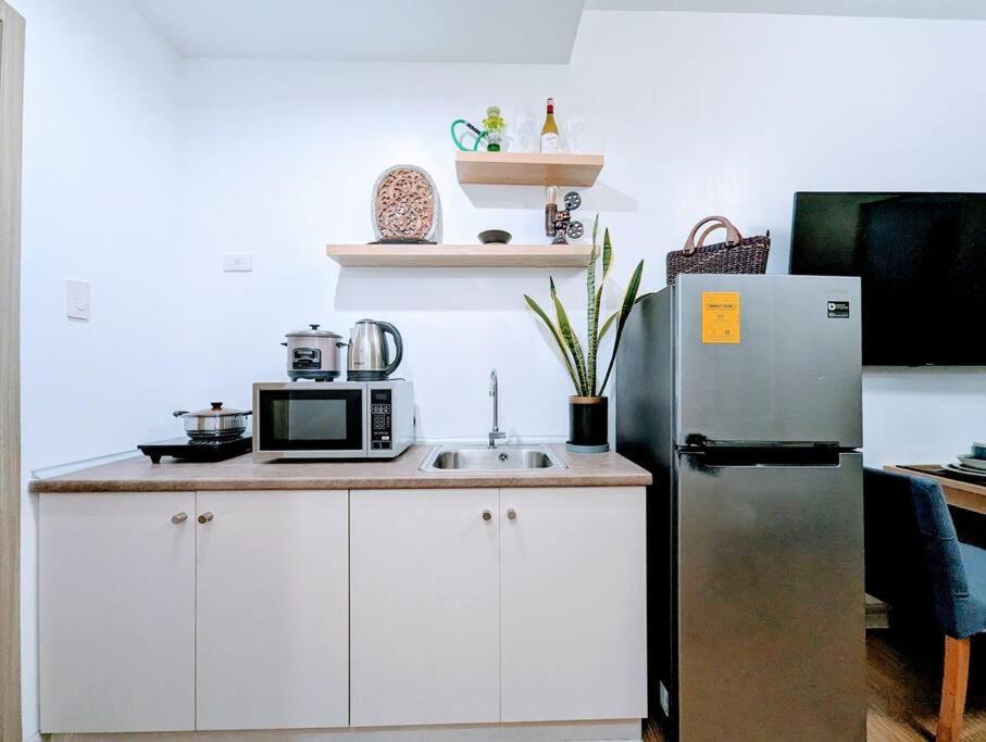Love@grace Residences Near Bgc. Apartment