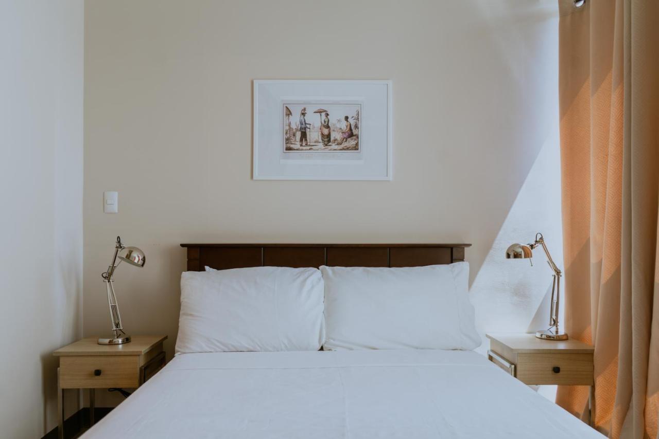 Apartment Uptown Parksuites Tower 1 Bgc By Ph Staycation Manila