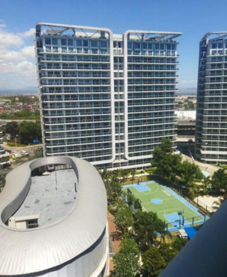 At Sm Bicutan Apartment Manila