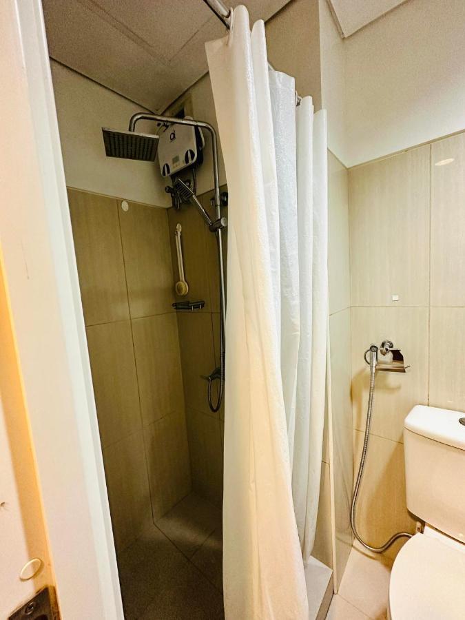 Shell Residences Mall Of - Jona *