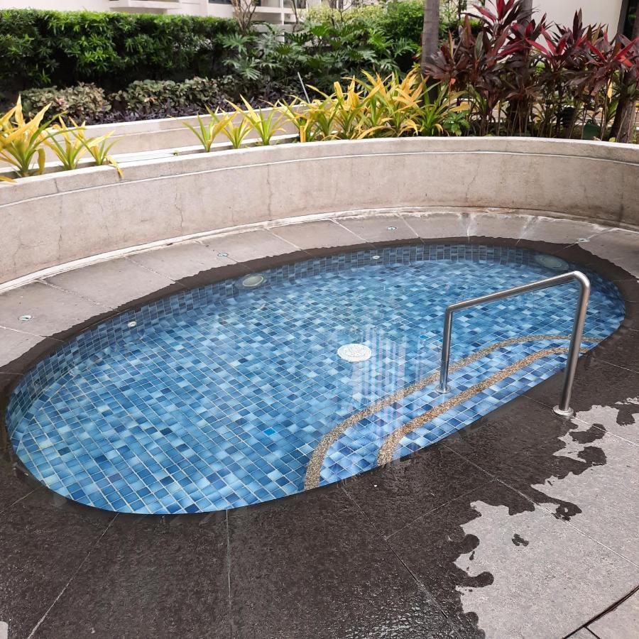 Cozy Unit * Manila