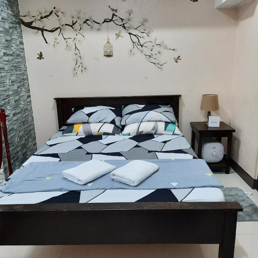 Cozy Unit * Manila
