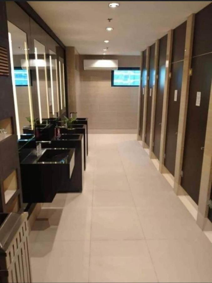 Luxurious Condotel At The Heart Of Makati