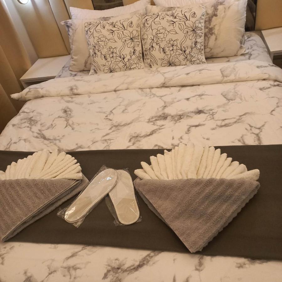 Luxurious Condotel At The Heart Of Makati Manila
