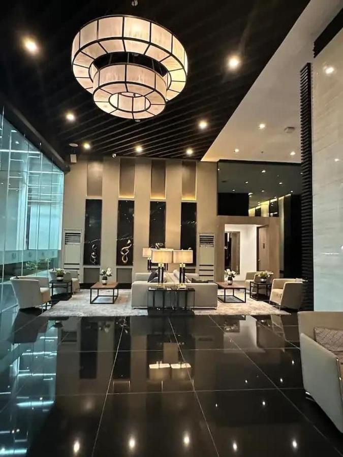 Apartment Luxurious Condotel At The Heart Of Makati *