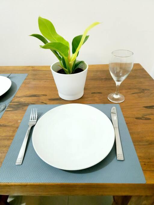 Apartment Casa Antonio At Stamford Mckinley Hill Unli Wi-fi Near Piazza Manila