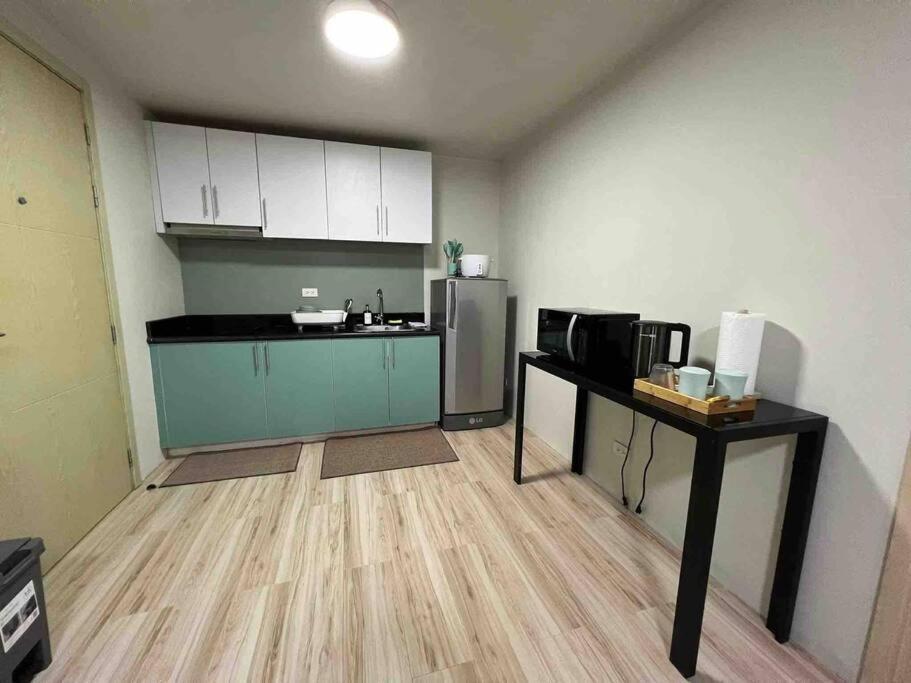Apartment 2 Bedroom Jazz Cozy At Deal!