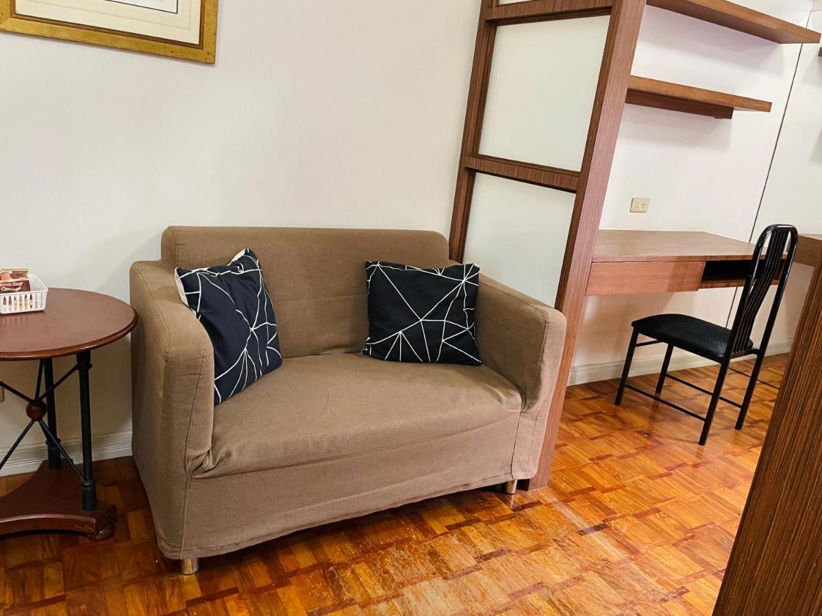 Glam Greenbelt 25mbps Wifi & Netflix *