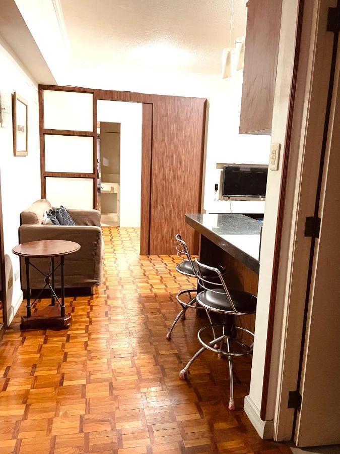 Glam Greenbelt 25mbps Wifi & Netflix * Manila