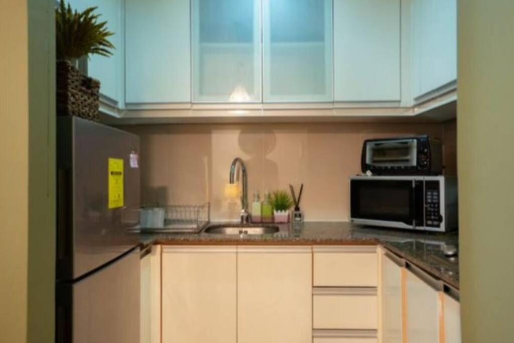Cozy Flat Near Airport *
