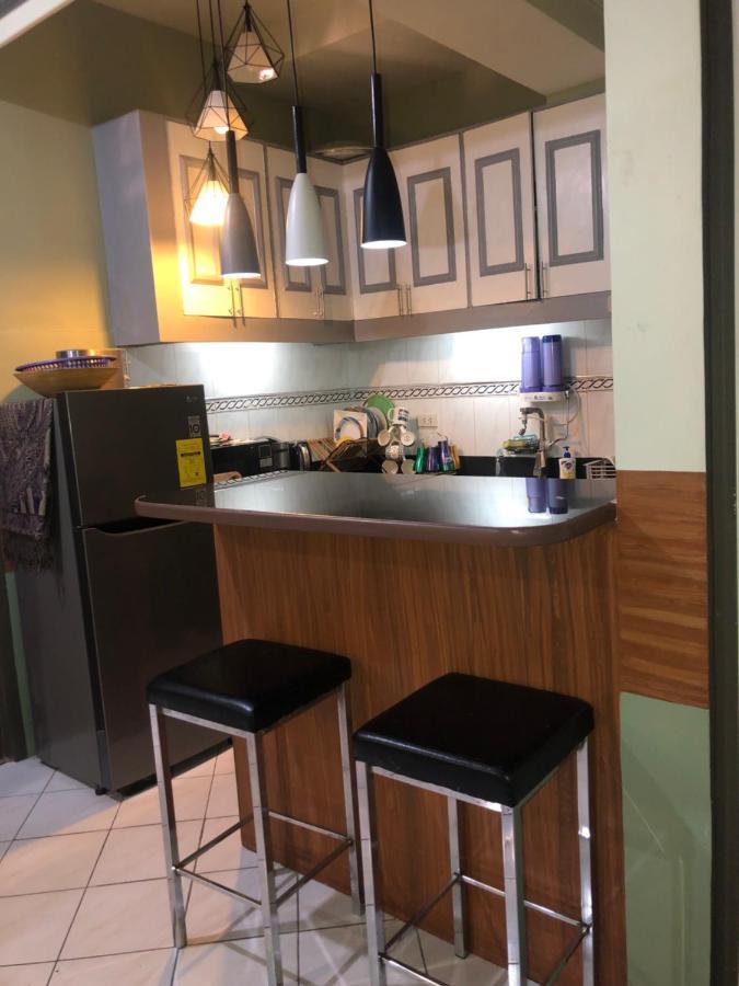 3br 70sqm Free Internet, Penthouse Unit In Ermita, Near Us Embassy Apartment *