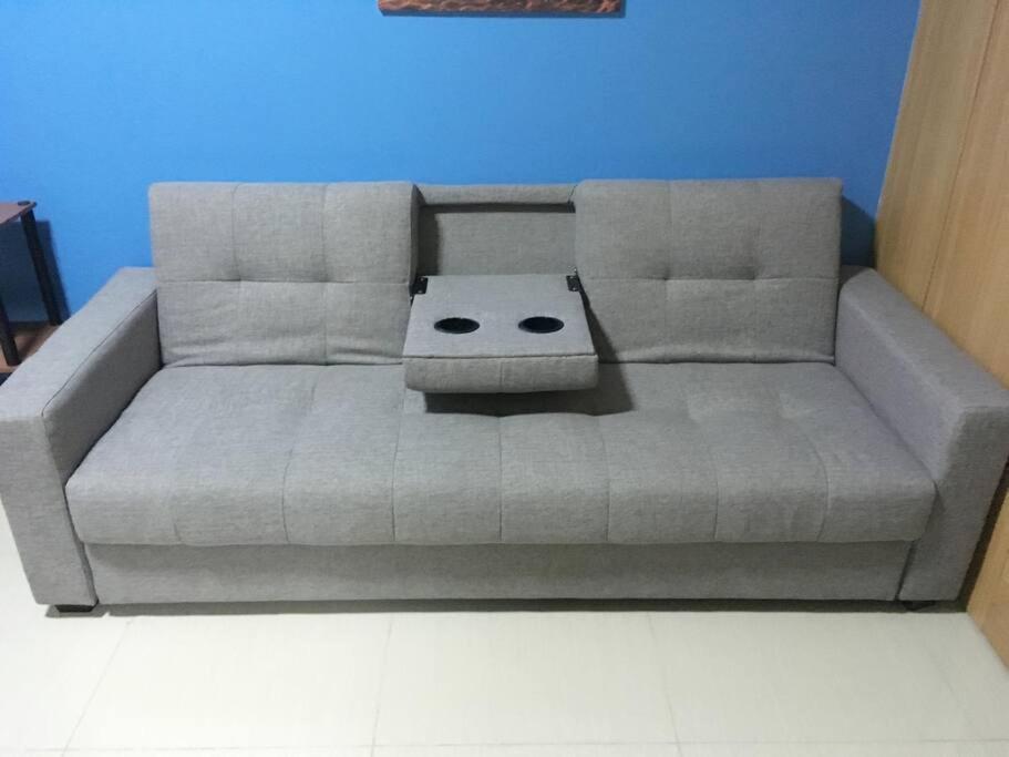 Apartment Best Deal Nearest To Moa, Bigger 1br Wifi Cabletv Manila