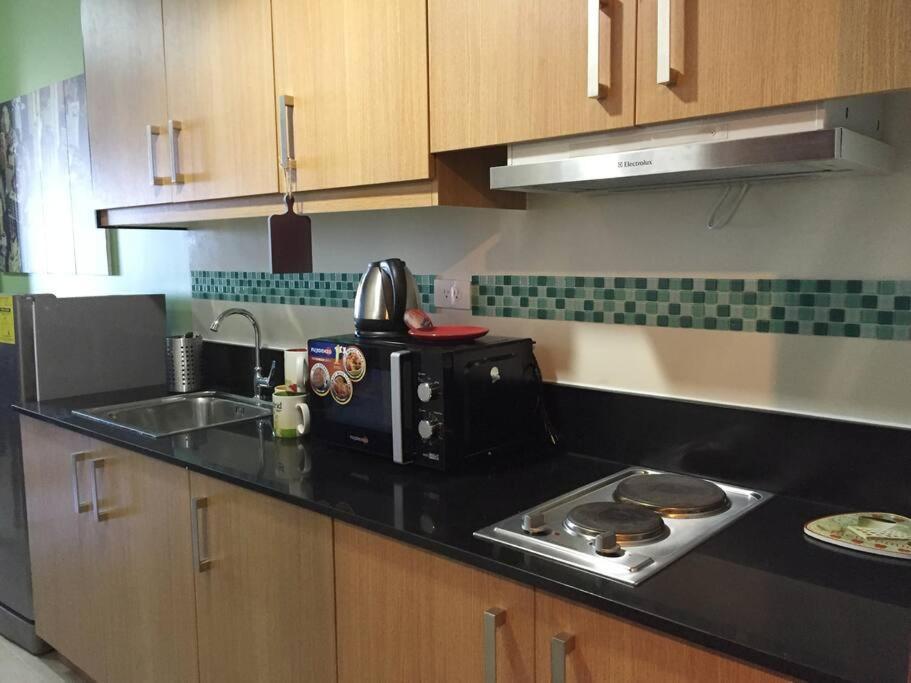 Best Deal Nearest To Moa, Bigger 1br Wifi Cabletv * Manila