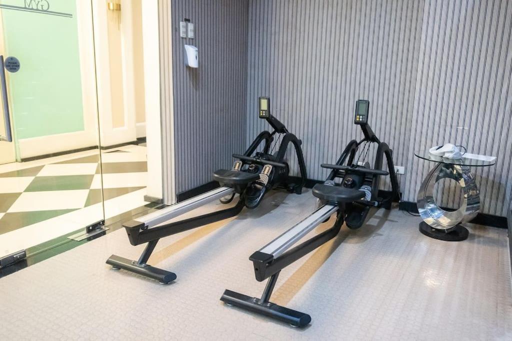 A2j Luxury 1br Near Venice Mall Bgc Taguig Manila