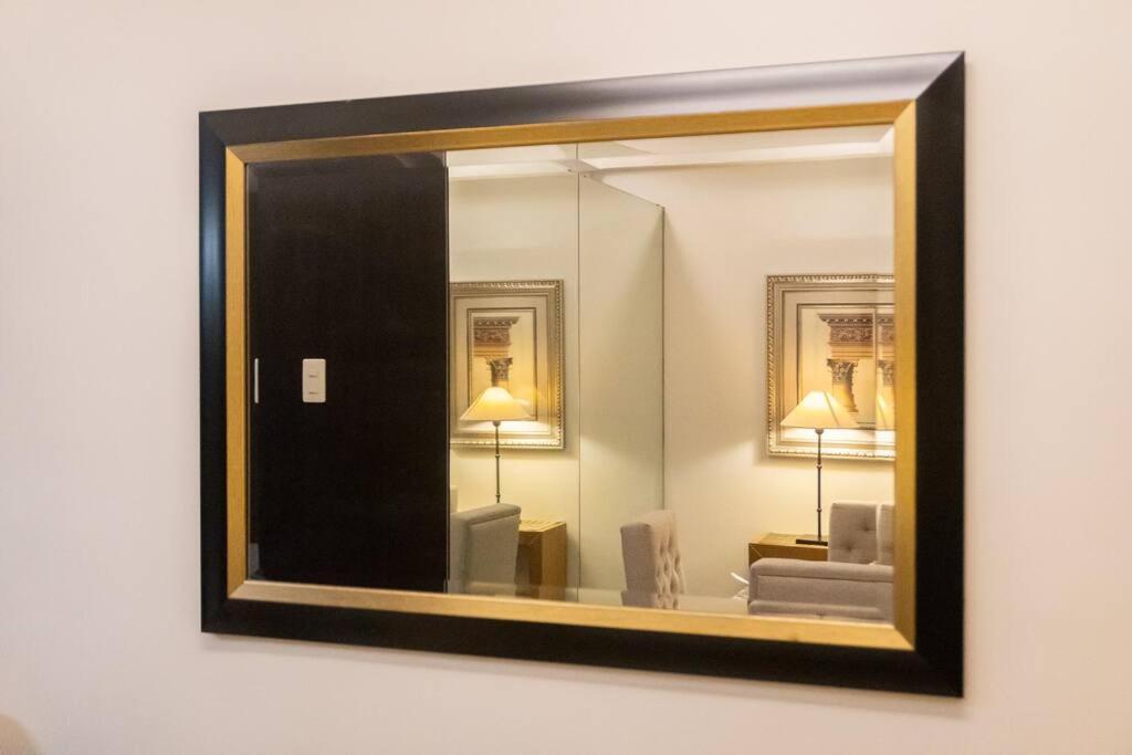 A2j Luxury 1br Near Venice Mall Bgc Taguig