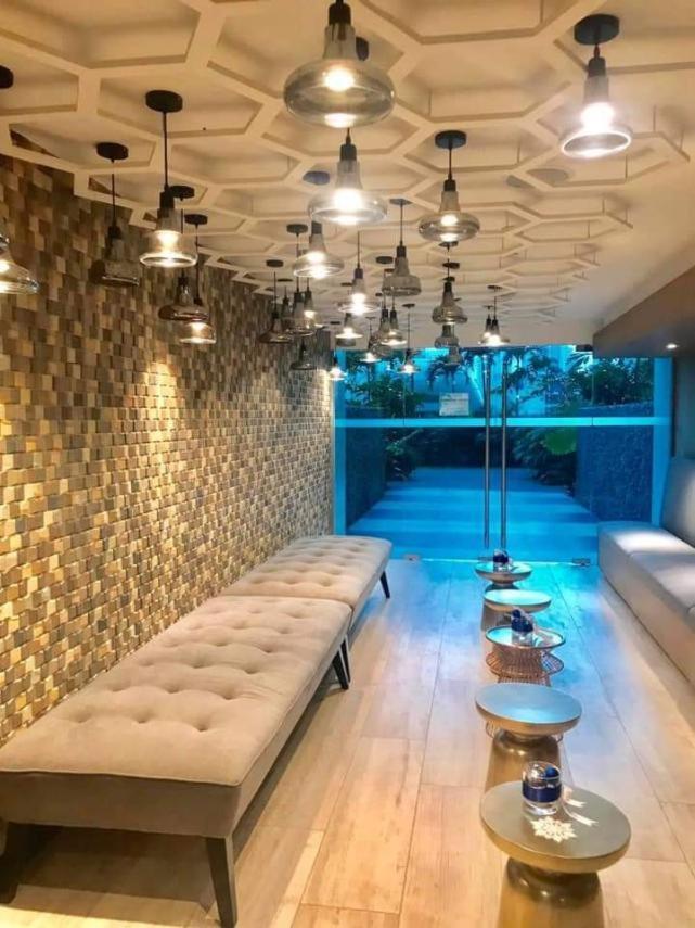 Apartment Aveline Cozy Skyline View Acqua Private Residences Near Rockwell Makati