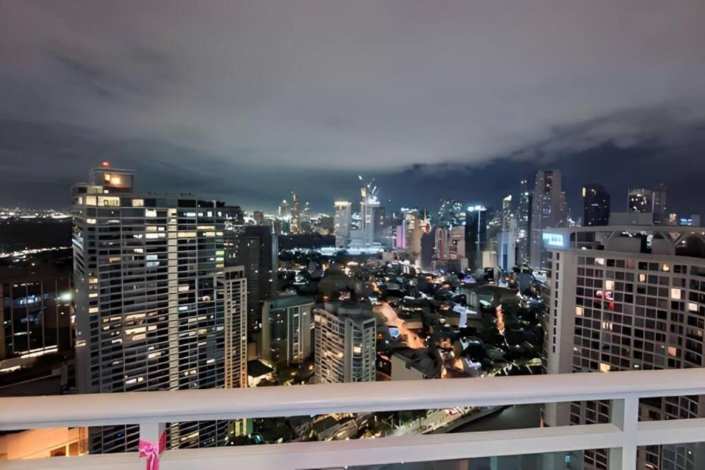 Aveline Cozy Skyline View Acqua Private Residences Near Rockwell Makati Apartment Manila