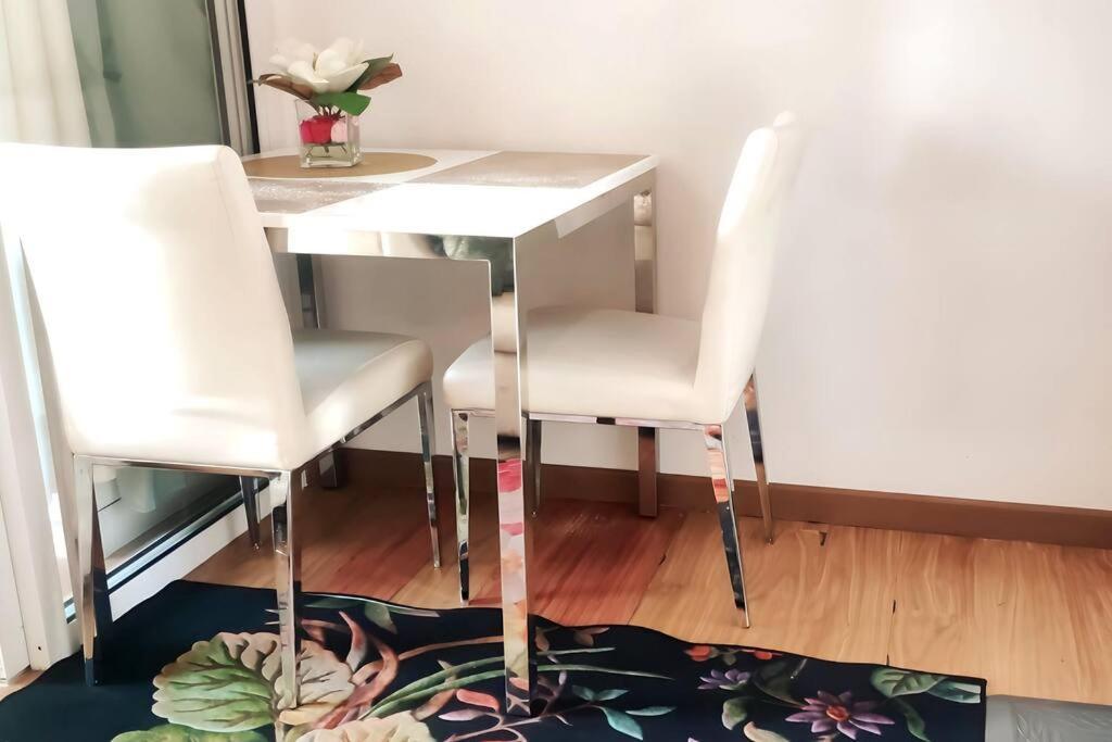 Apartment Aveline Cozy Skyline View Acqua Private Residences Near Rockwell Makati Manila