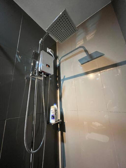 Hygge With Ayala Cbd Makati View! New! Apartamento Manila