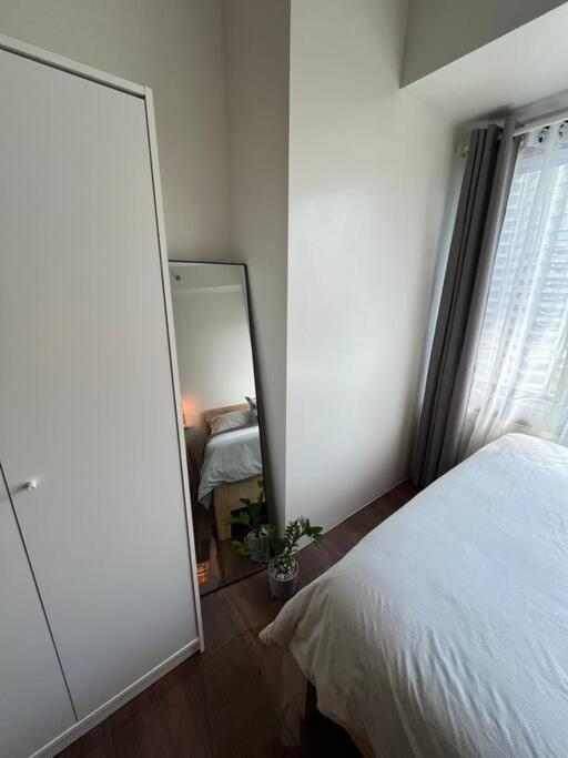 Apartamento Hygge With Ayala Cbd Makati View! New! Manila