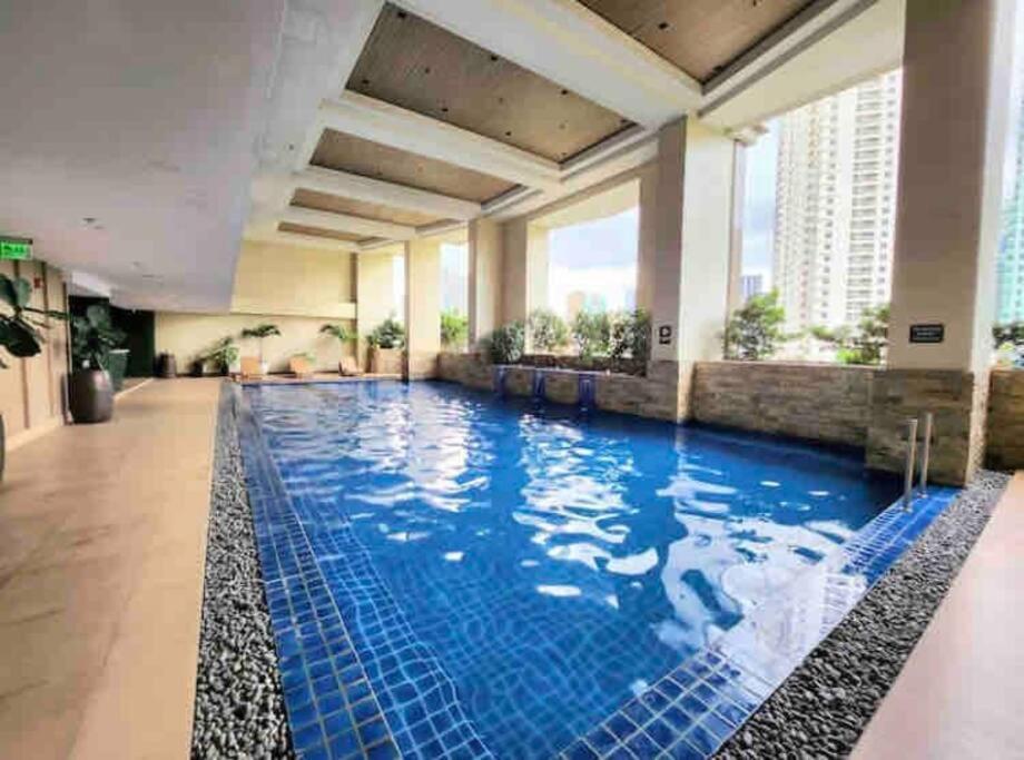And Cozy Near Greenbelt Makati With Balcony * Manila