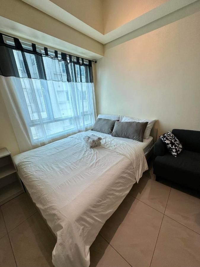 Modern Living In Makati Manila