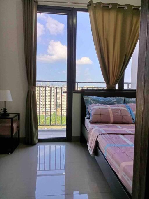 Shore 2 Staycation - Near Mall Of And Casinos Apartment