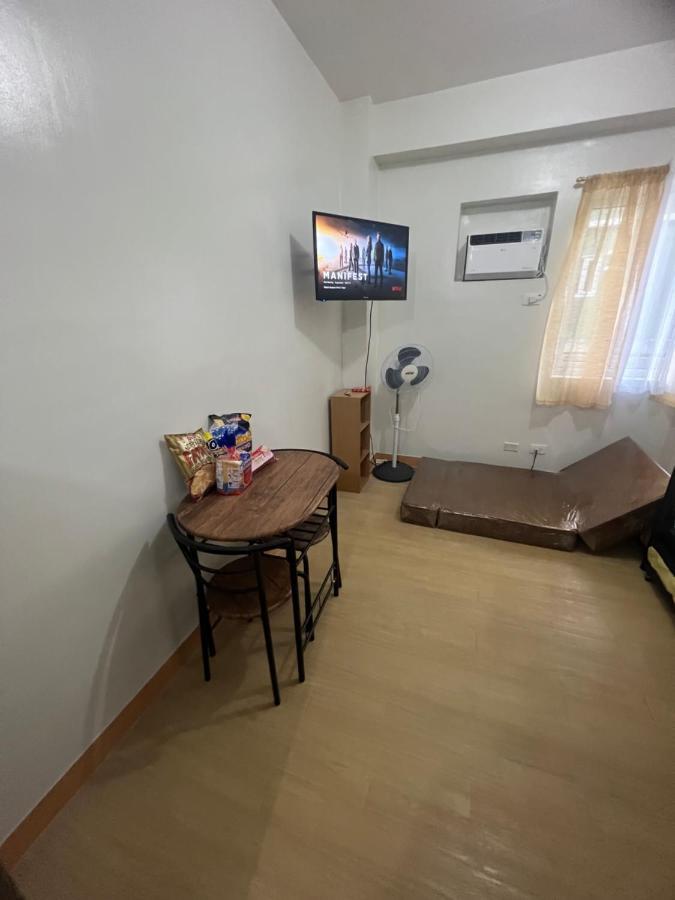 Budget Quezon Apartment *