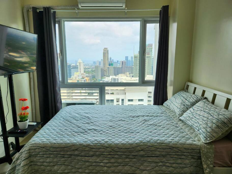 Apartment Makati Penthouse With Stunning Skyline View *
