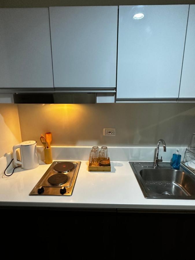Hygge With Ayala Cbd Makati View! New! Apartamento
