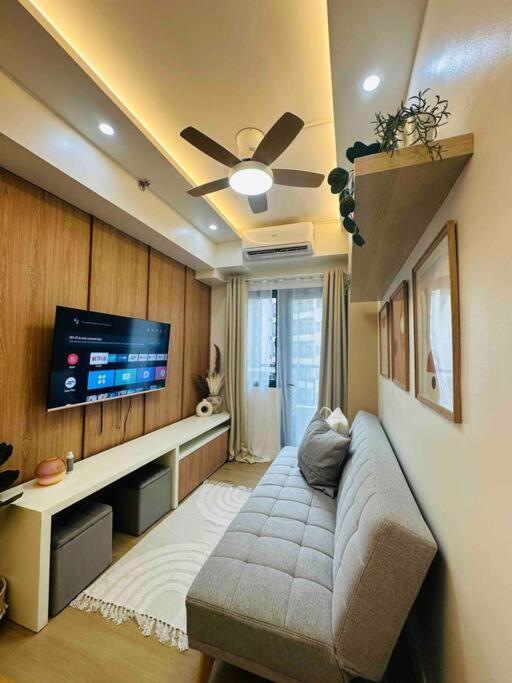 Condotel Vibe At Spring Residences Near Airport Manila
