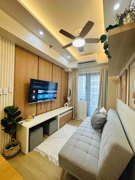 Condotel Vibe At Spring Residences Near Airport *