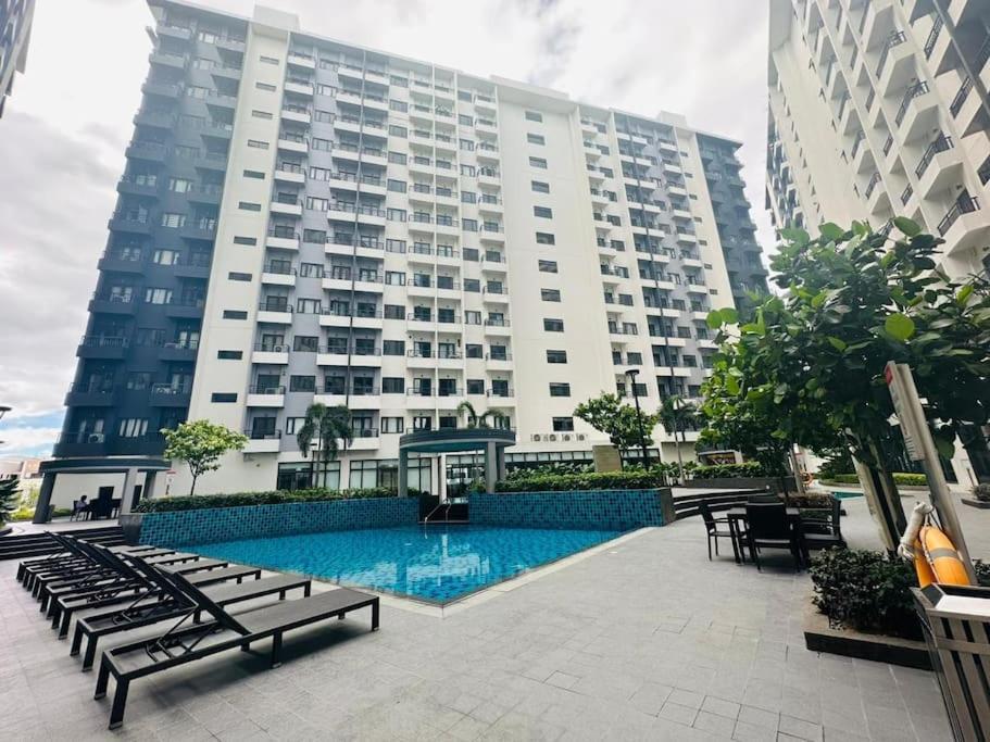 Condotel Vibe At Spring Residences Near Airport * Manila