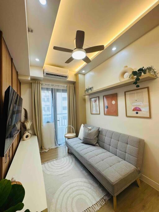 Condotel Vibe At Spring Residences Near Airport * Manila