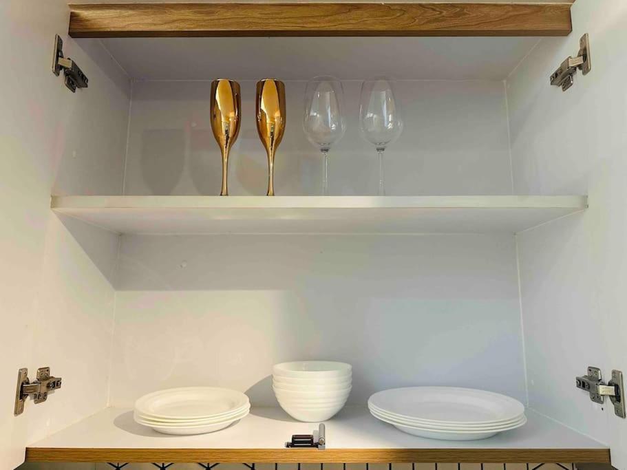 Condotel Vibe At Spring Residences Near Airport Apartamento *