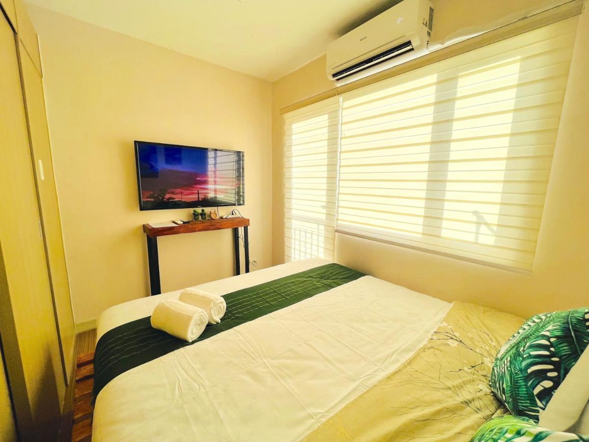 Sunset View W/ King Bednwi-fi At Grace Res, Taguig Apartment