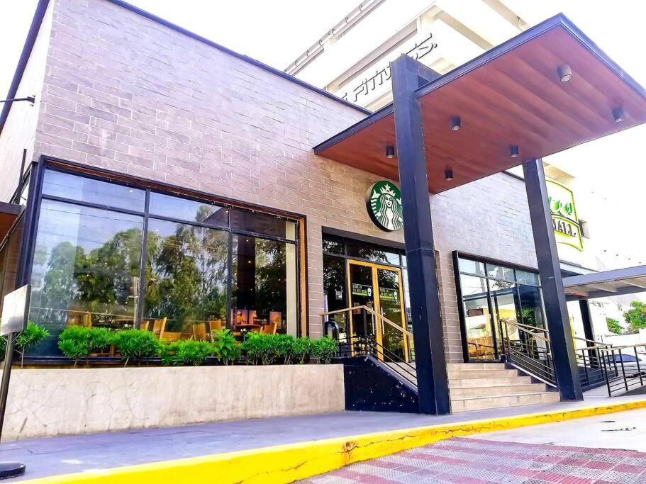 Apartamento Grace Residences - Pristine Unit Near Bgc, Sm Aura, Market Market, Mckinley Hills, Uptown Mall Manila