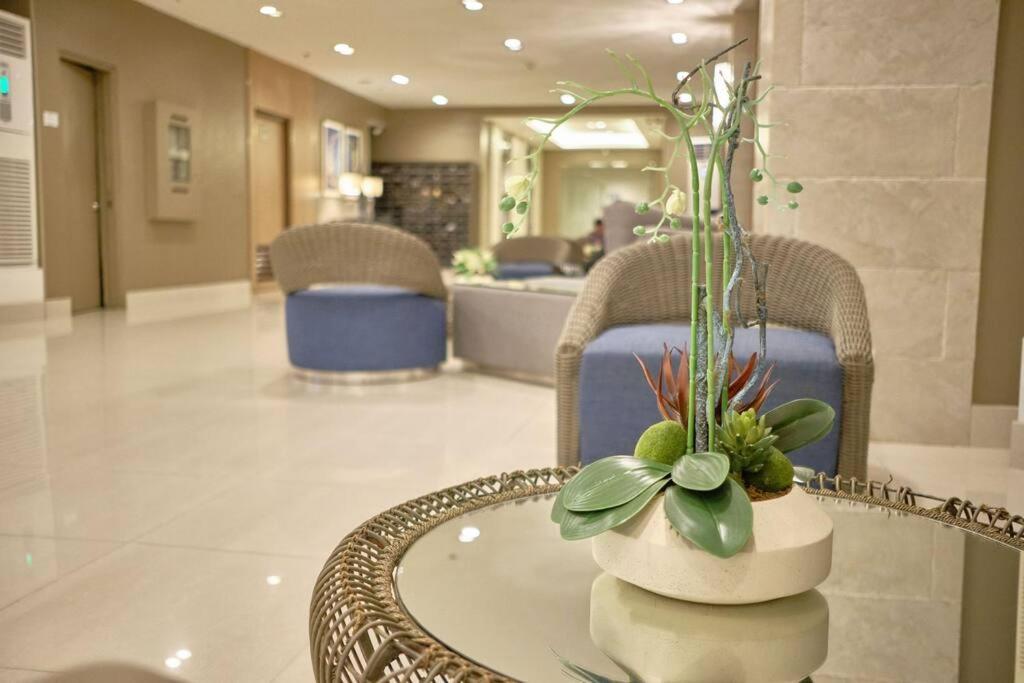 Sea Residences - Classy Unit Near Mall Of Asia, Arena, Ayala, Ikea, Okada, Smx, Pitx, Airport Apartment Manila