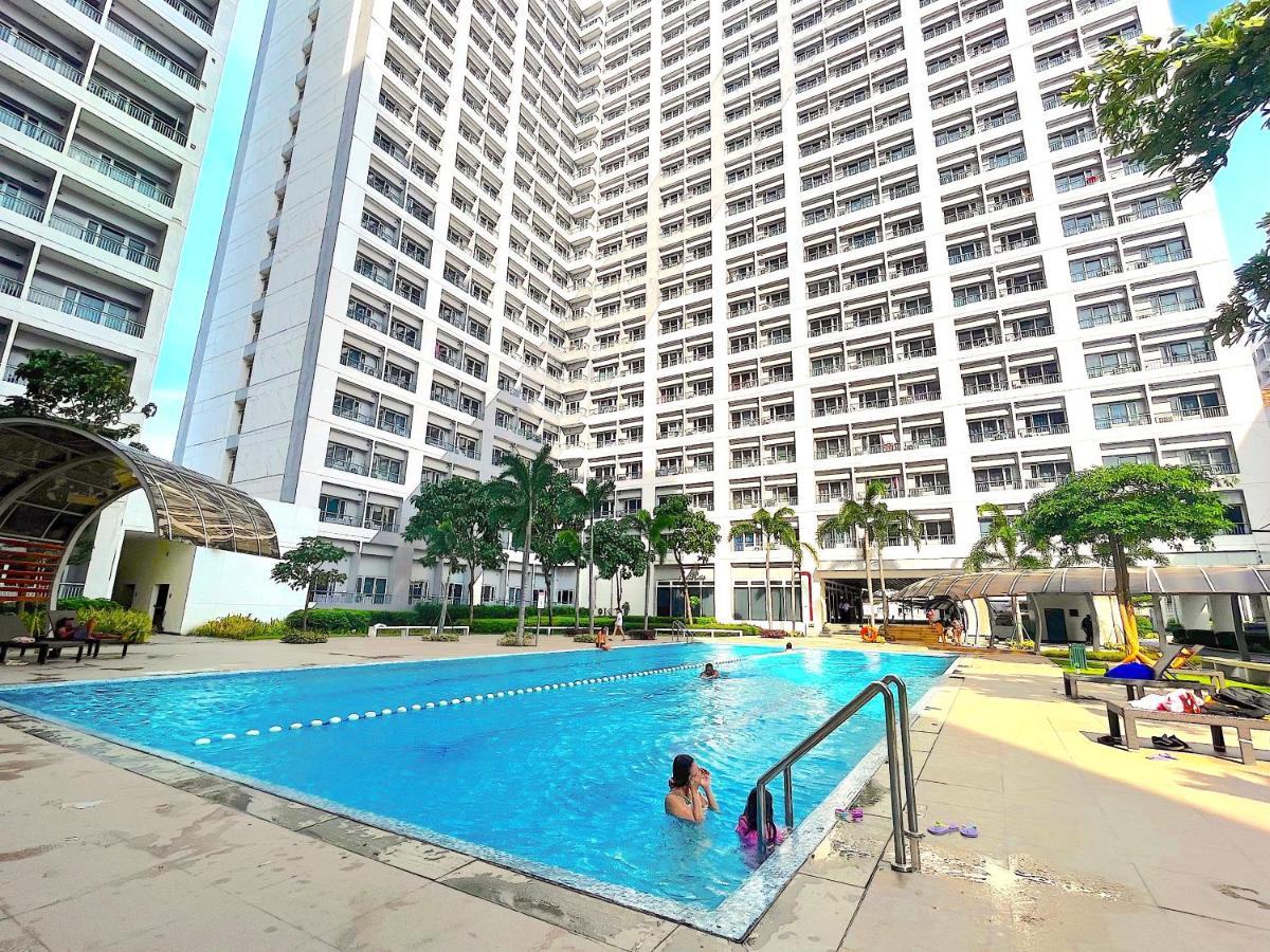 Sunset View W/ King Bednwi-fi At Grace Res, Taguig Apartment