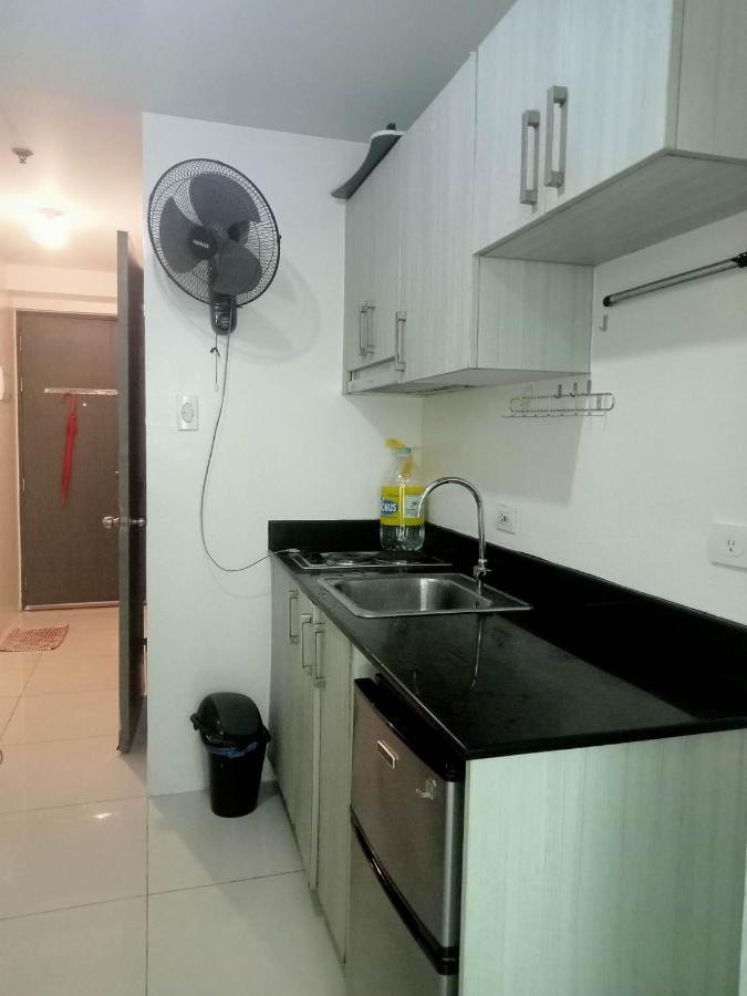 Residences *
